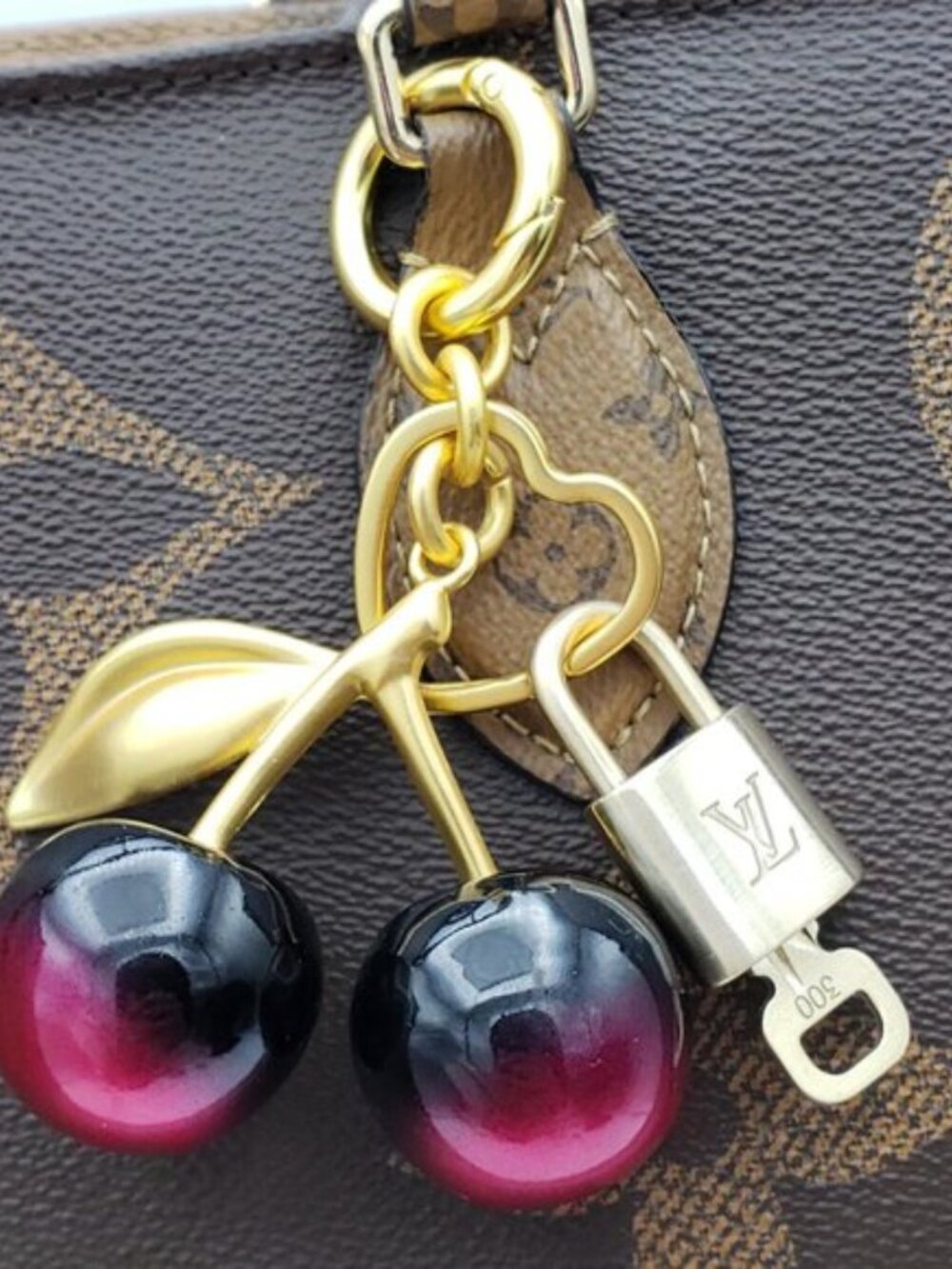 Authentic Louis Vuitton Padlock & Key Gold ✨Unbranded Bag Charm Keychain - Picture 8 of 13